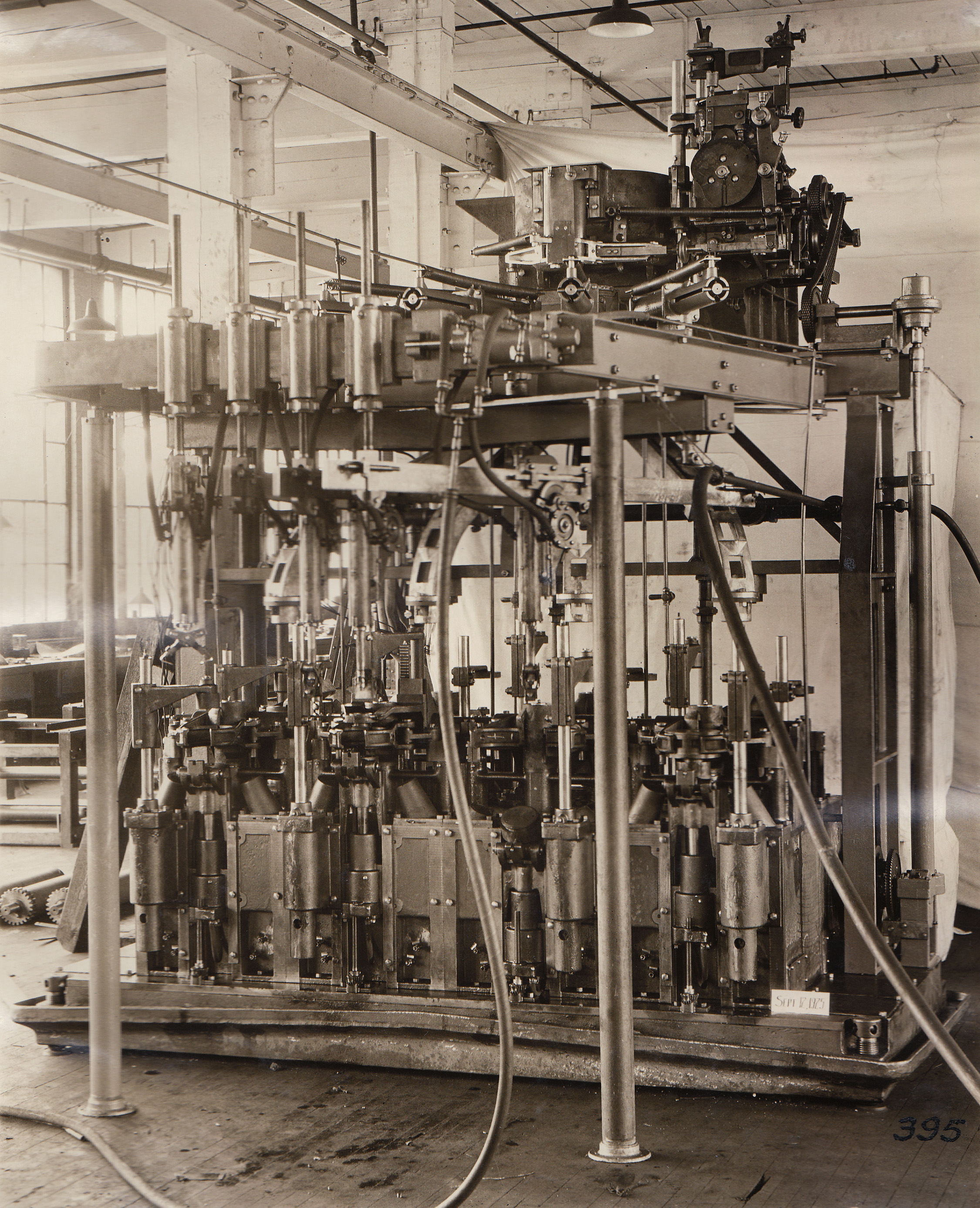 4 Section machine